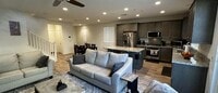 Building Photo - 215 Silver Fir Ct