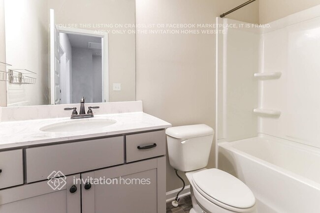 Building Photo - 2303 Buford Town Dr