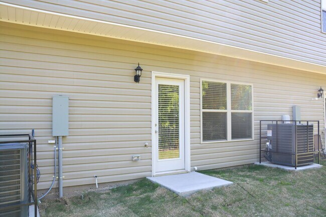 Building Photo - 7124 Fringe Flower Dr