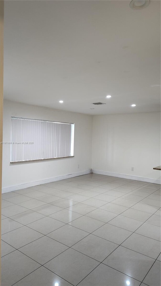 Building Photo - 118 Bobwhite Rd