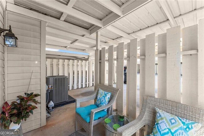 Building Photo - 218 Mill Creek Pl