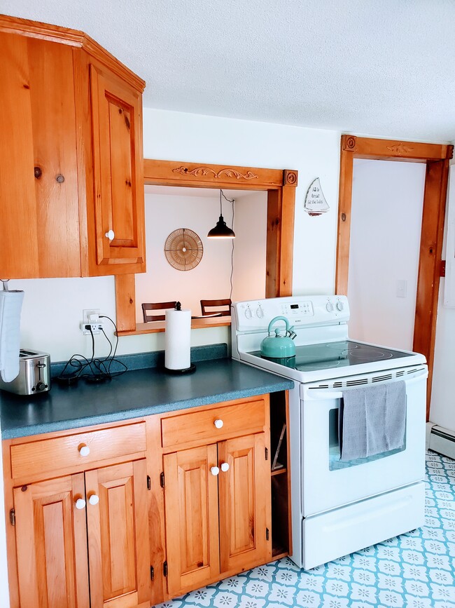 Building Photo - 4 Lk Vw Rd