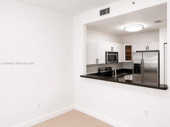 Building Photo - 652 NE 63rd St
