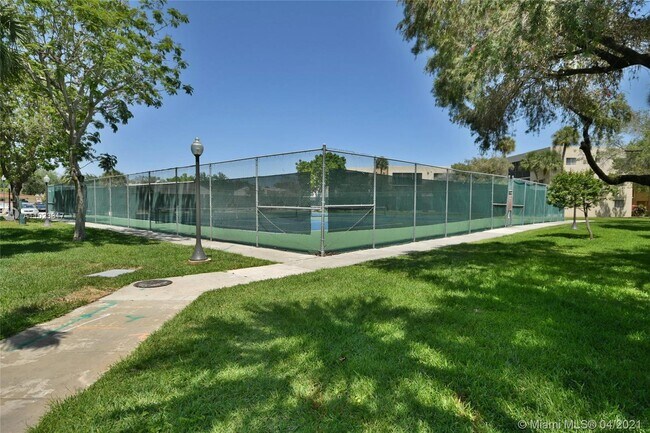 Building Photo - 8075 SW 107th Ave