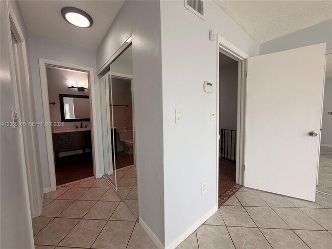 Building Photo - 8380 SW 154th Ave