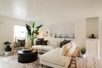 Building Photo - 1606 Westcliff Dr.