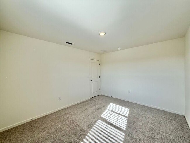 Building Photo - 199 Bedstone Wy