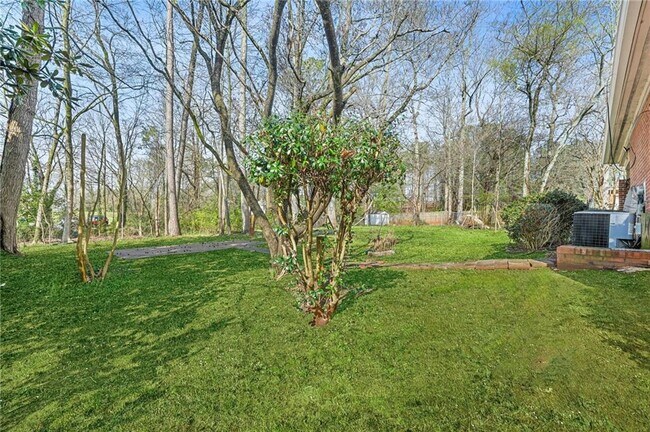 Building Photo - 140 Davis Mill Ct
