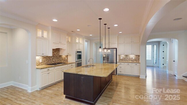 Building Photo - 11052 Preservation Park Dr