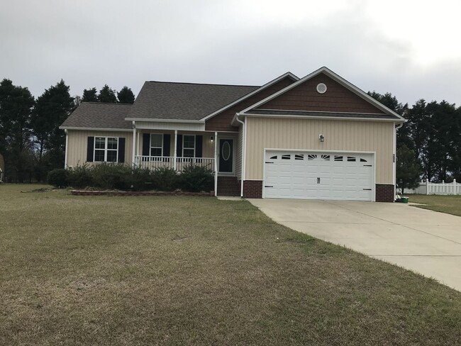 Building Photo - 206 Hudson Farm's Way
