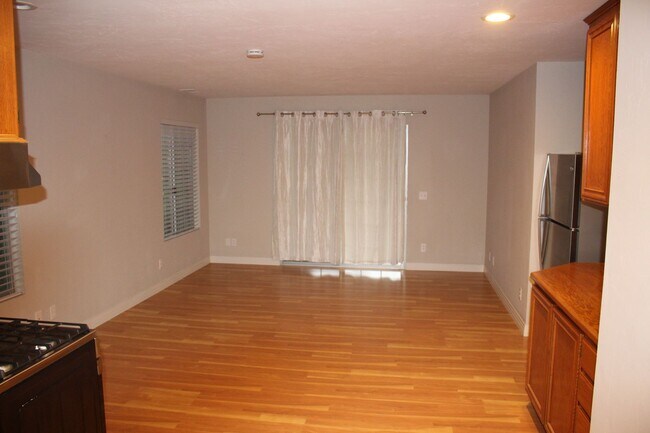 Building Photo - Wild Horse Lane, 540