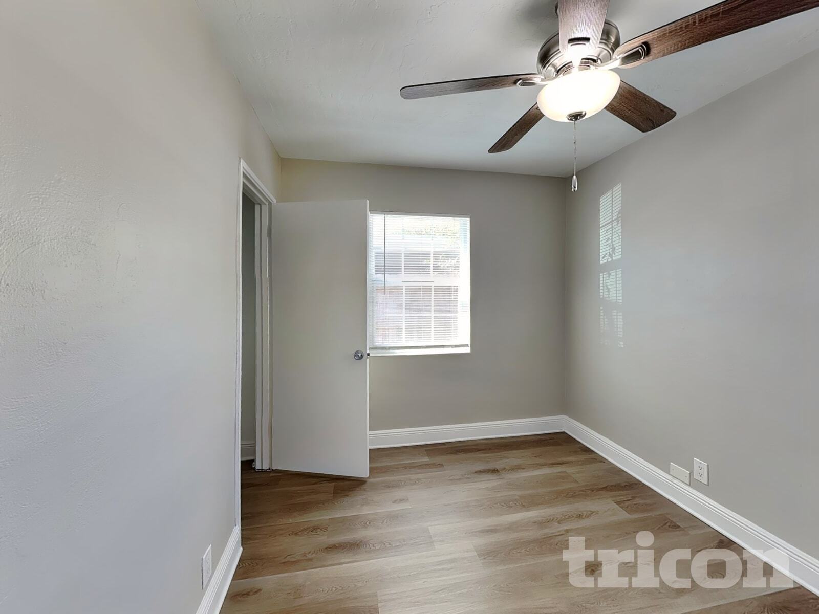 Building Photo - 3909 W Wallace Ave