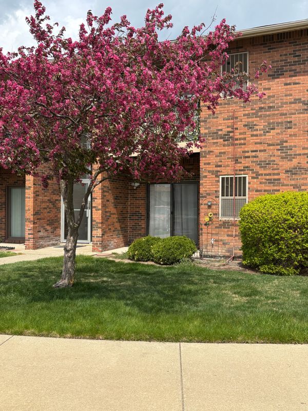 Building Photo - 15140 Seagull Dr