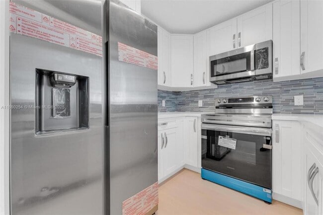 Primary Photo - 7640 NW 182nd Terrace