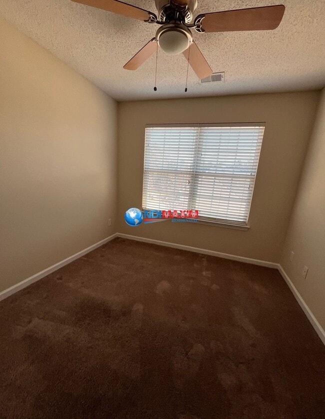 Building Photo - Nice townhome in Jonesboro