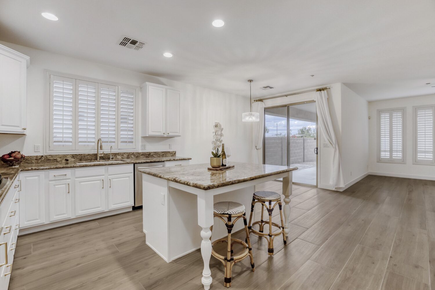 Building Photo - 16844 N 98th Pl