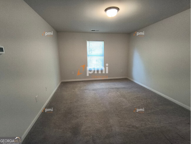 Building Photo - 1552 Austin Dr