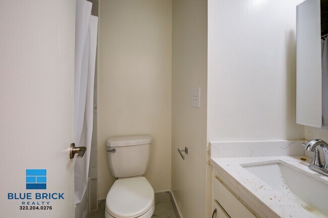 Building Photo - 5452 Corteen Pl