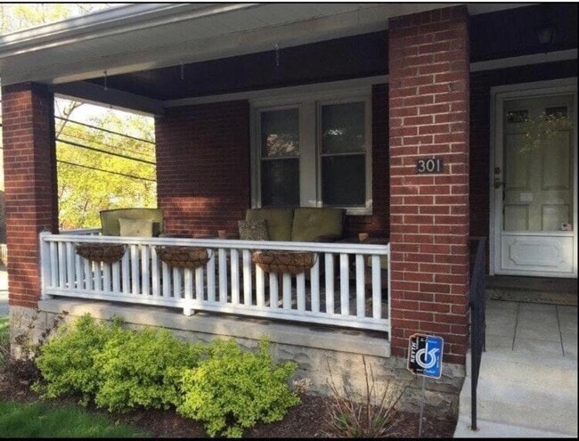 Primary Photo - 301 Amabell St