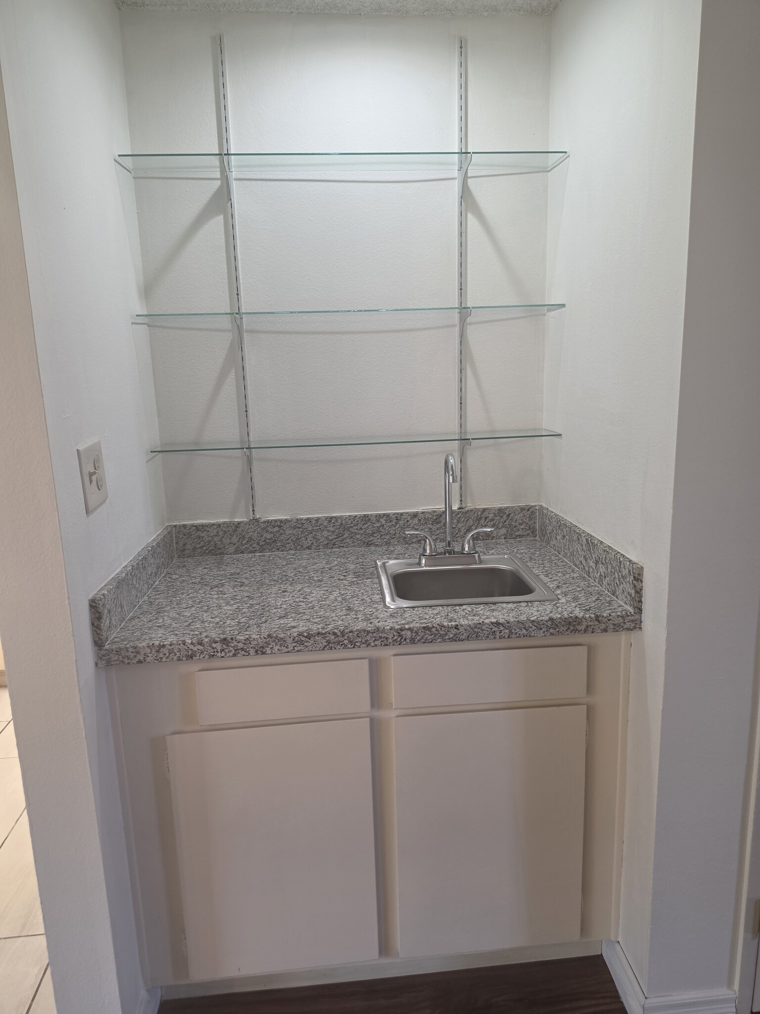 Wet Bar - 2930 W 235th St