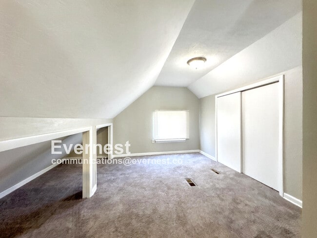 Building Photo - 3037 Blackridge Ave