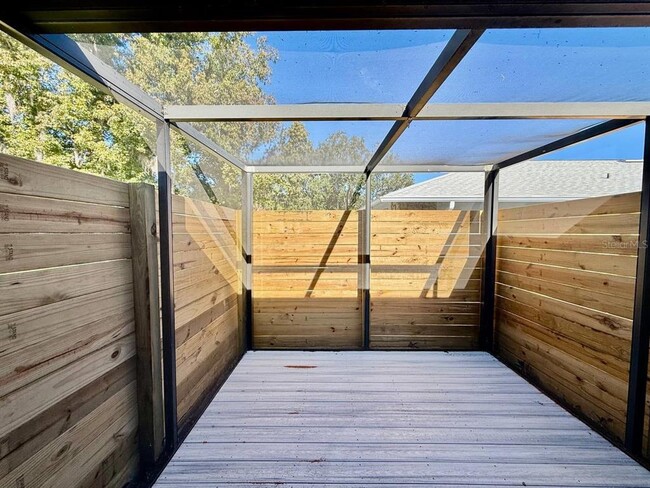 Building Photo - 23331 Club Villas Dr