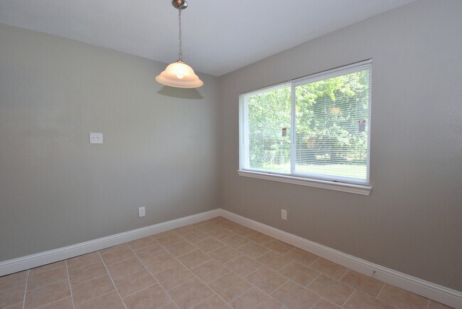 Building Photo - 3615 Willie Way