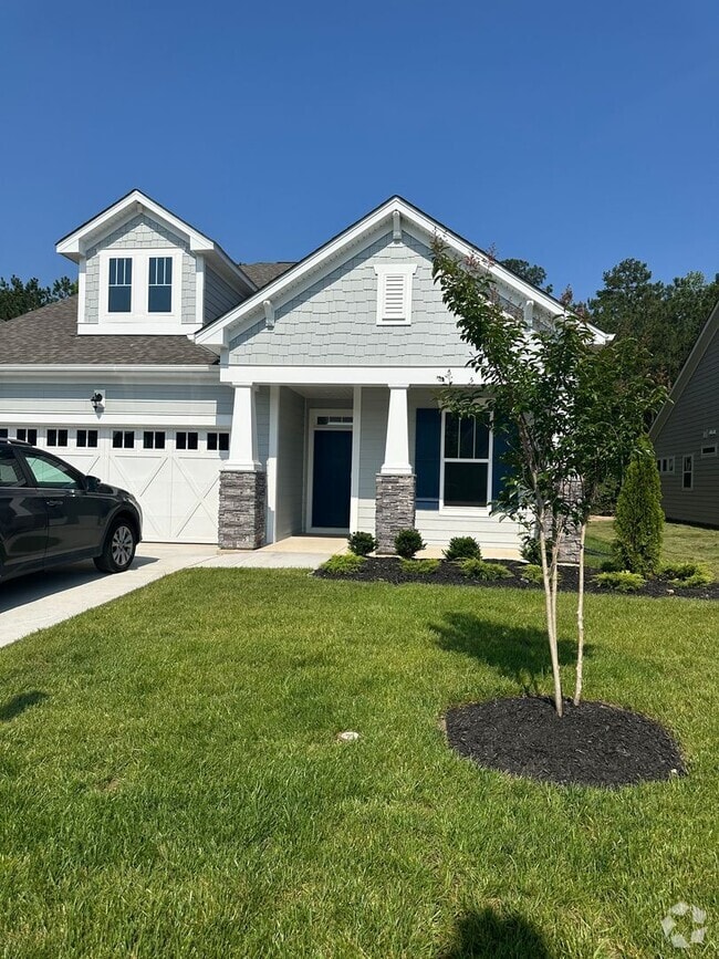 Building Photo - $3,200 / 2 br / 2 ba / 1,650 sqft
