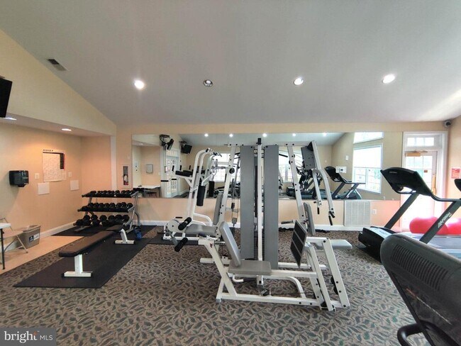 Building Photo - 103 N George Mason Dr