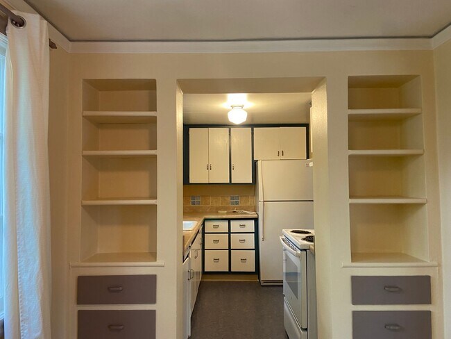 Building Photo - 544w13