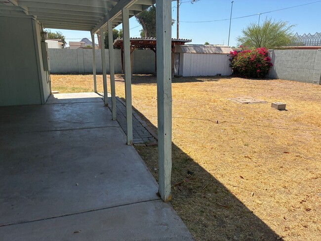 Building Photo - Spacious 4 BR 2BA w/ Large Lot in Paradise Valley!!  Located at 36th St and Greenway