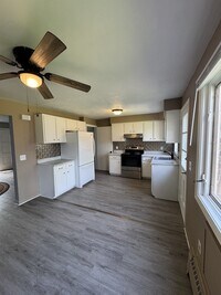 Building Photo - 3736 Woodford Ave NW