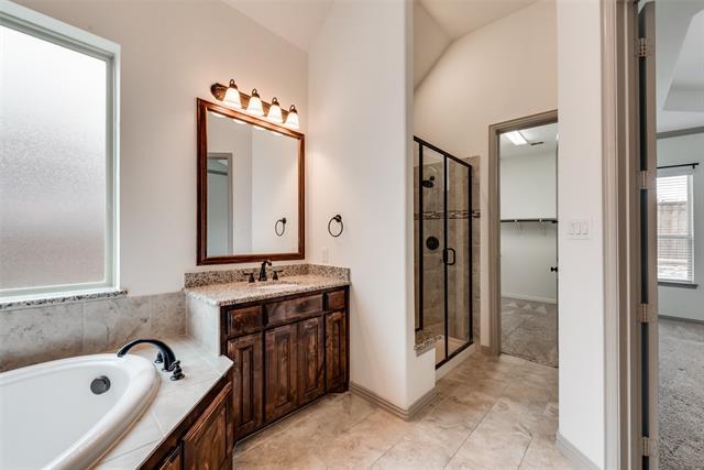 Building Photo - 1025 Pampa Dr