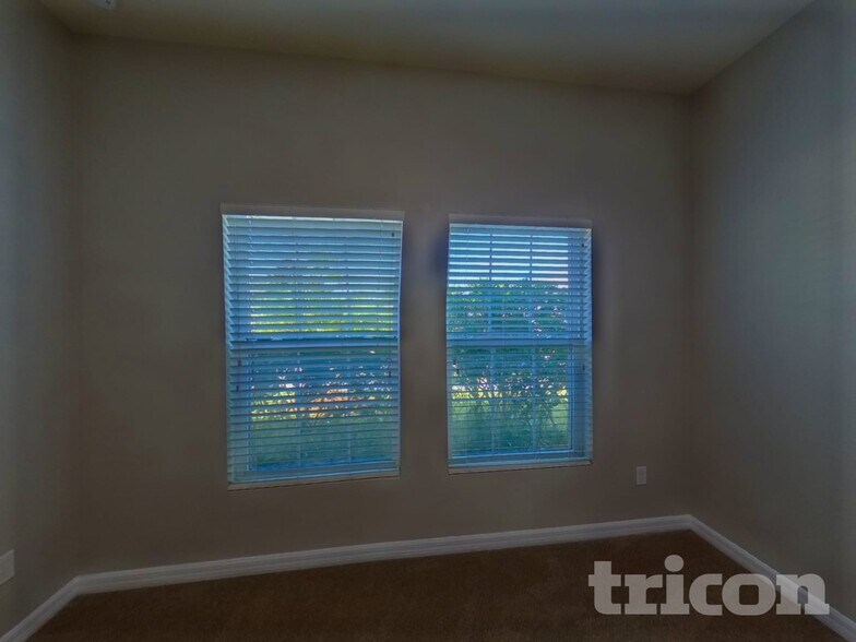 Building Photo - 3252 Zander Dr