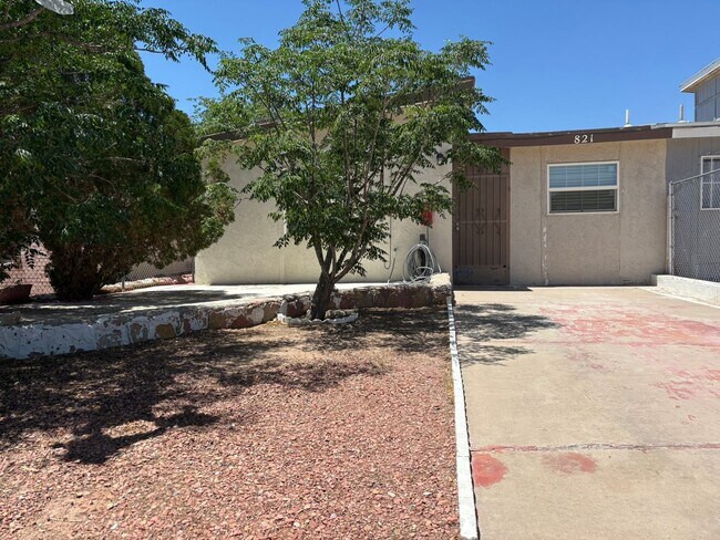 Building Photo - Lower valley duplex for rent