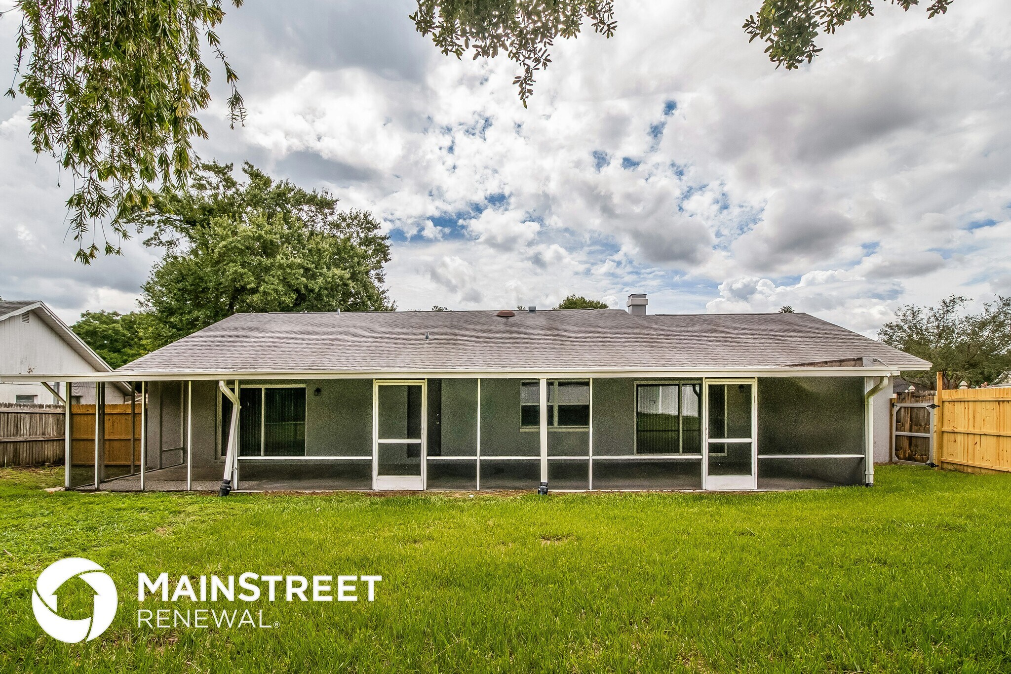 Building Photo - 822 Black Knight Dr