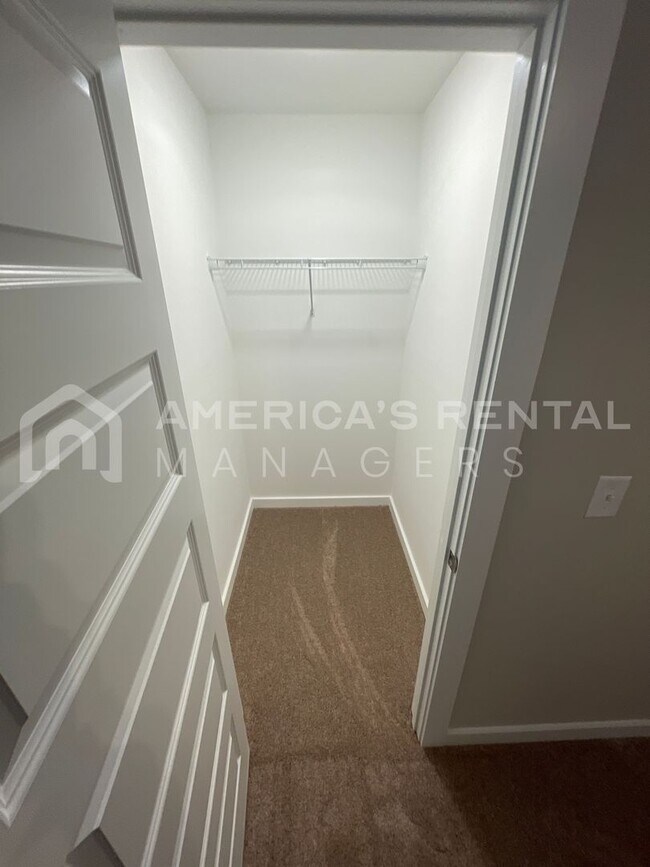 Building Photo - Home for Rent in Oak Grove, AL!!! Availabl...