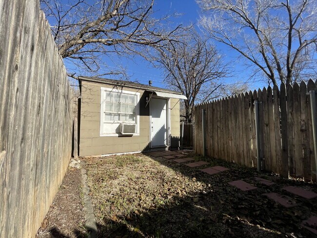 Building Photo - Cozy & Convenient Living in Tech Terrace!