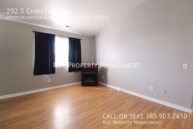 Building Photo - 292 Christine Way