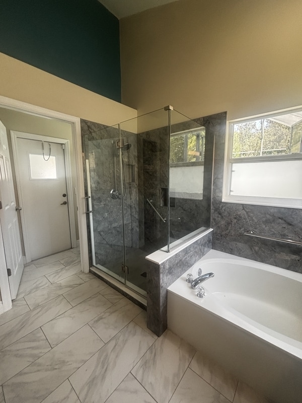Building Photo - 12672 Lakebrook Dr