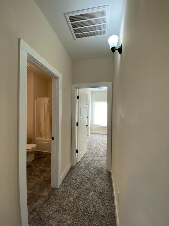 Building Photo - Home for Rent in McCalla, AL! Available to View Now!!!