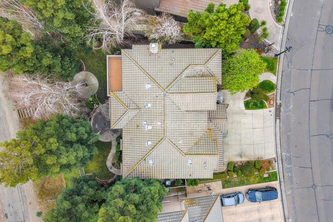 Building Photo - 5956 St Andrews Dr