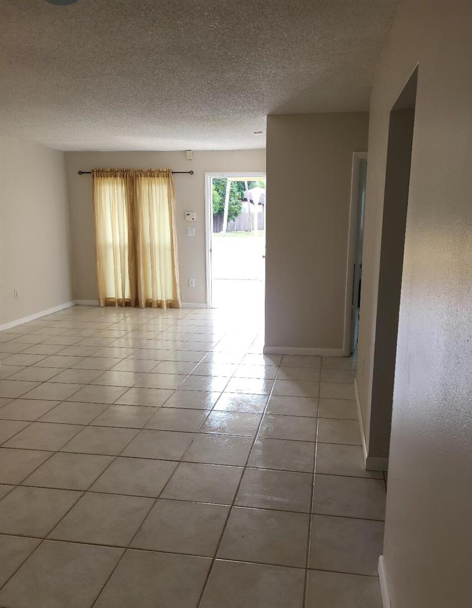 Building Photo - 19435 NW 53rd Ct