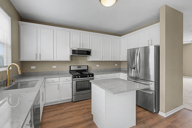 Building Photo - 1475 Sedgewood Ct