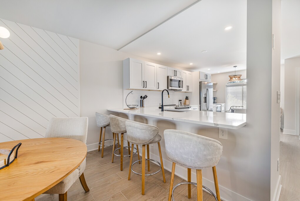 Building Photo - 16440 Kelly Cove Dr