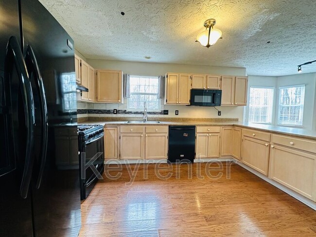 Building Photo - 12490 Daisywood Dr