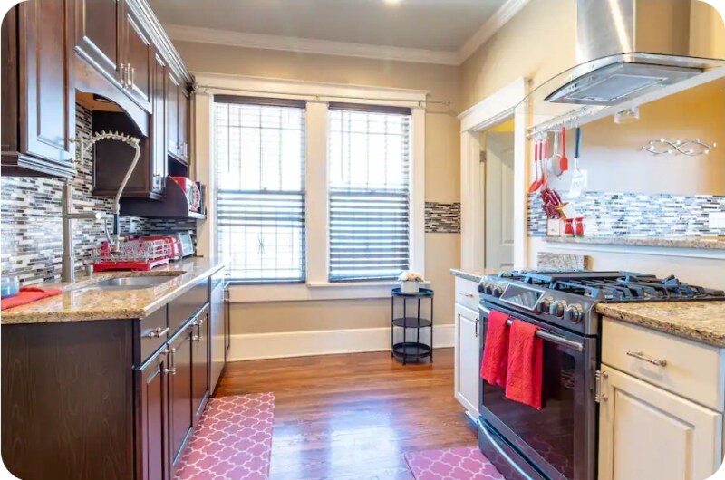 Building Photo - 431 N Holmes St