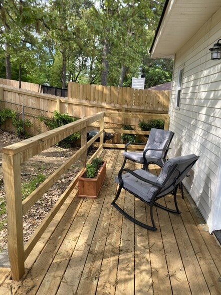 Building Photo - 1420 Marlyn Dr