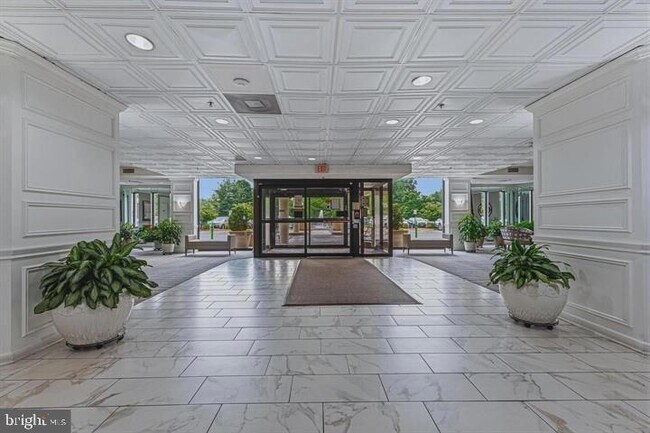 Building Photo - 3330 N Leisure World Blvd