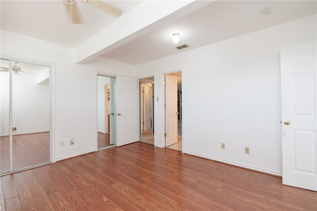 Building Photo - 13813 Flintlock Dr